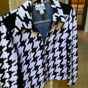 Joseph Ribkoff woman’s jacket Black and white pattern